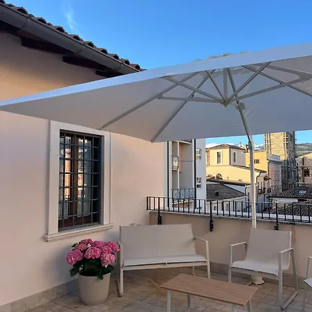 Cavour Apartamento LʼAquila